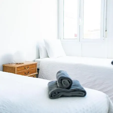 Quintanilla アパート フェロル