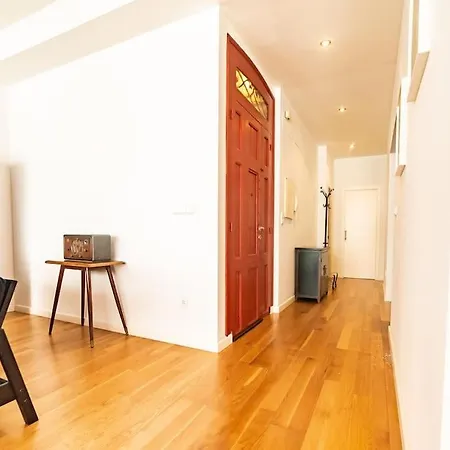 Quintanilla アパート フェロル